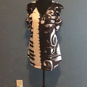 Item 44 NWOT New Women Casual Blouse